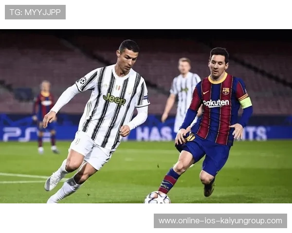 C罗点赞榜被梅西追击：足坛超级巨星的粉丝互动新风潮